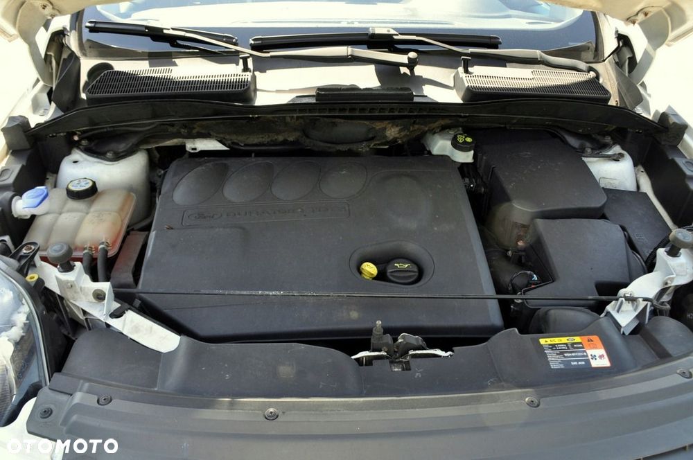 Ford Kuga - 39
