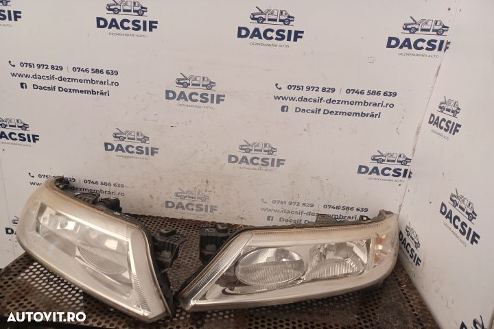 Far stanga Renault Laguna 2  [din 2001 pana  2005] seria Liftback 1.9 DCi MT (120 hp) - 5