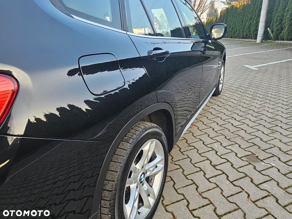 BMW X1 sDrive18i - 18