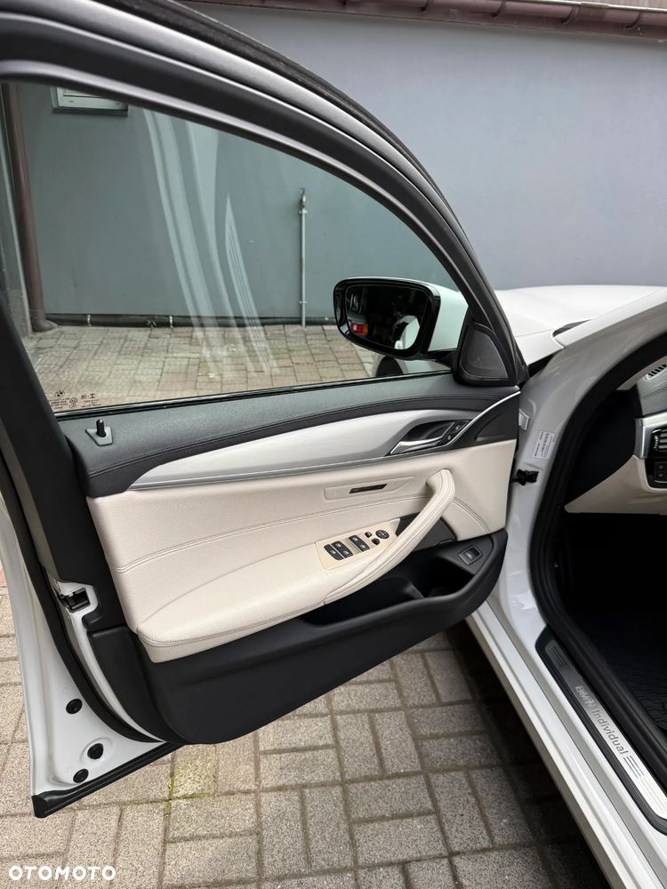 BMW Seria 5 530i M Sport sport - 15