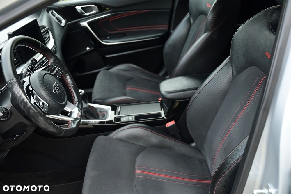 Kia Ceed - 17