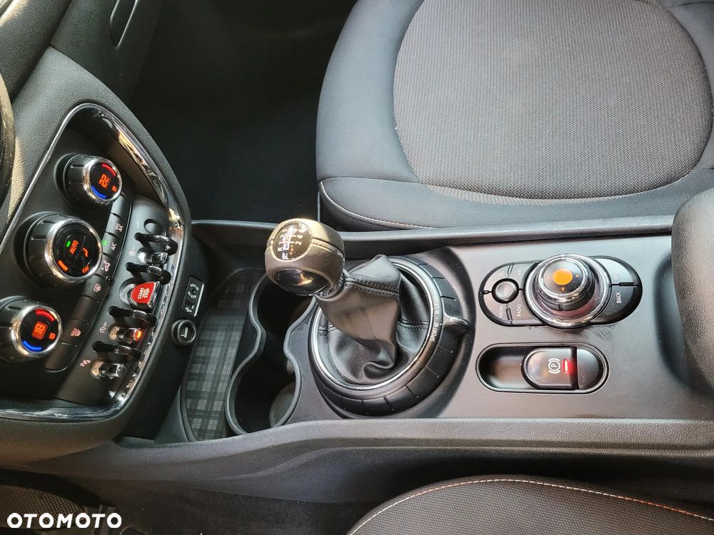 MINI Clubman Cooper D - 14