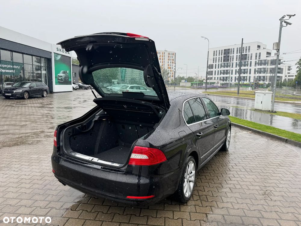 Skoda Superb 2.0 TDI Business DSG - 10