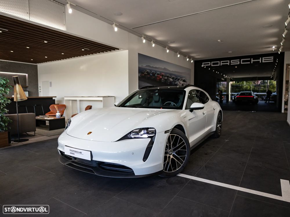 Porsche Taycan Sport Turismo bateria Performance Plus - 1