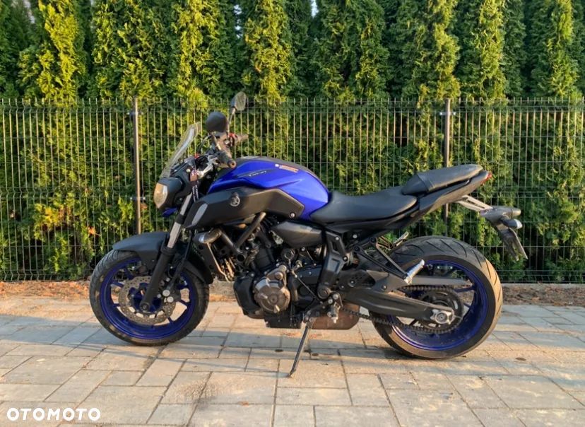 Yamaha MT - 8
