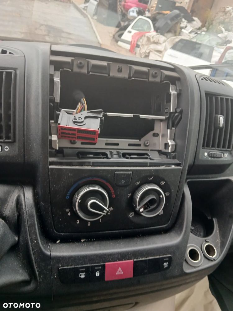 CITROEN JUMPER III EWP L2H2 16R fotel fotele kanapa deska kokpit podsufitka boczek boczki klamka - 5