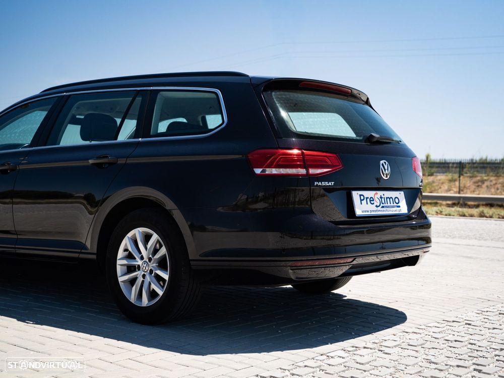VW Passat Variant 2.0 TDI Confortline DSG - 9