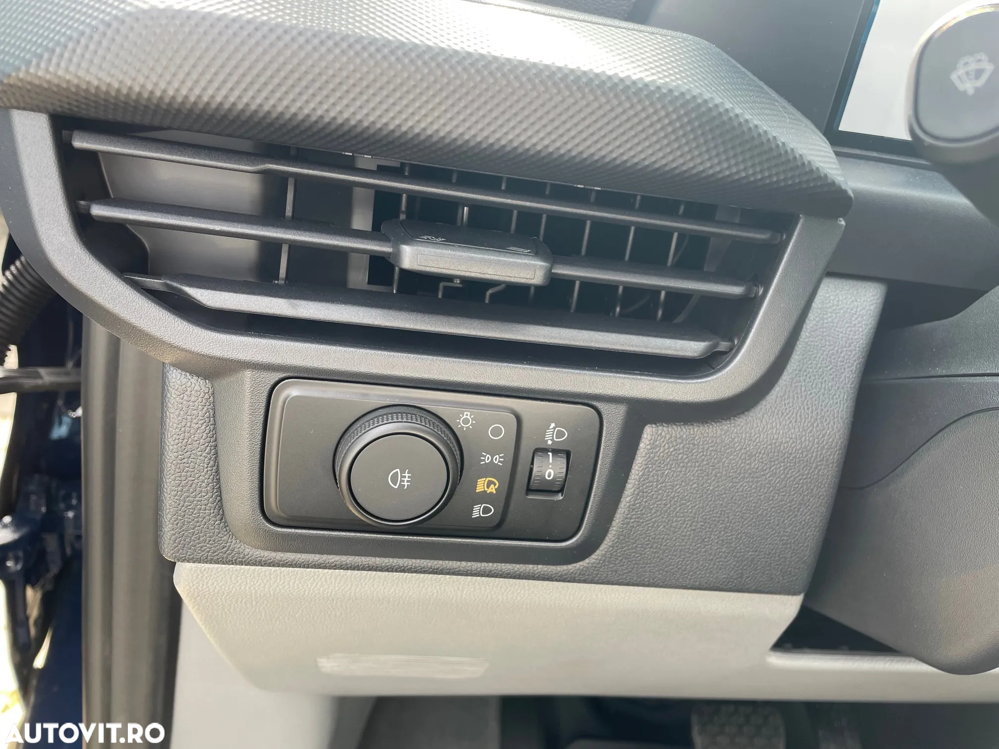 Ford Transit Custom Kombi 320 2.0 EcoBlue 170 CP L2H1 Trend Aut. - 14