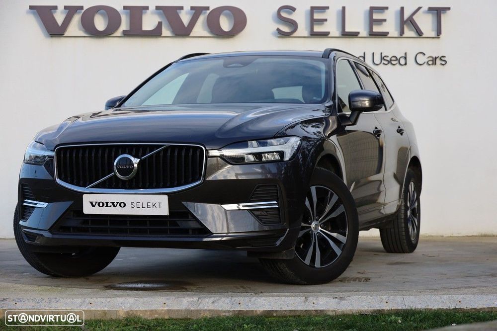 Volvo XC 60 2.0 B4 Momentum Plus - 38