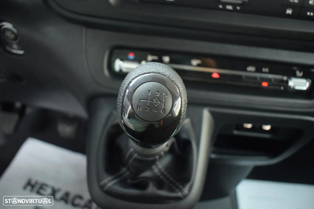 Mercedes-Benz Vito - 26