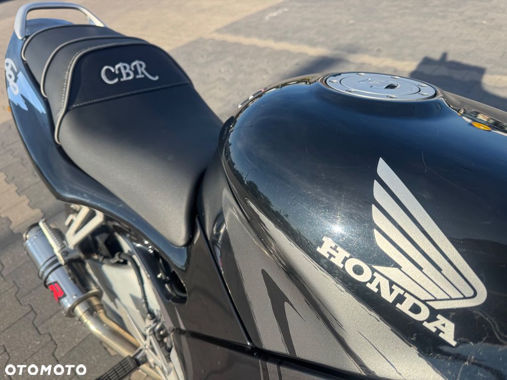 Honda CBR - 9