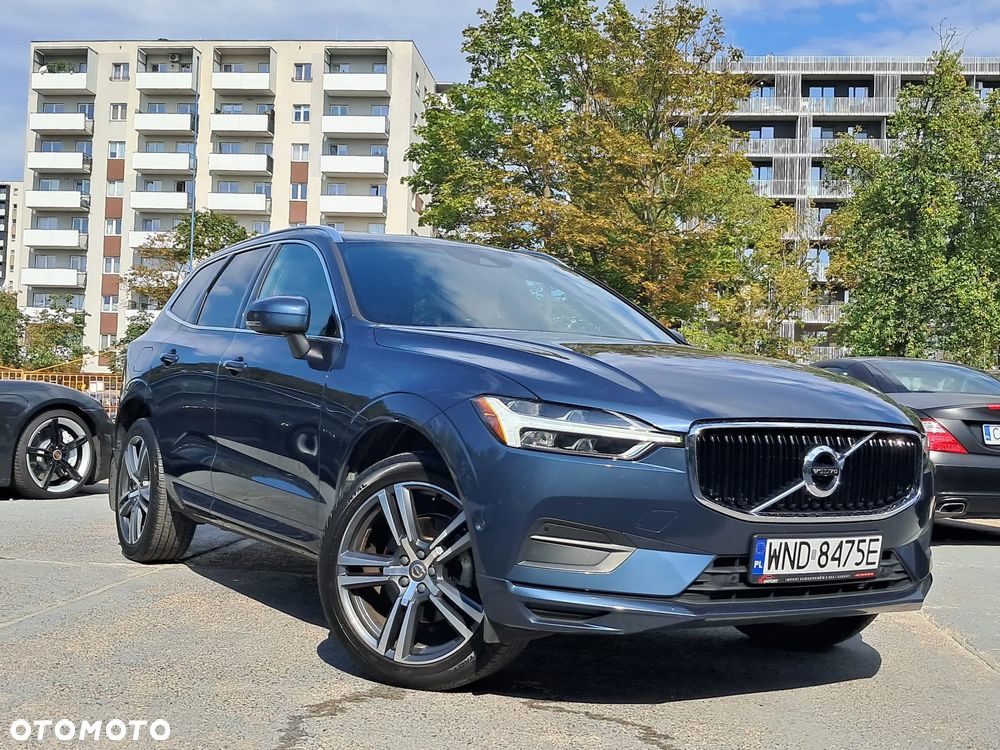 Volvo XC 60 T5 GPF Momentum - 1