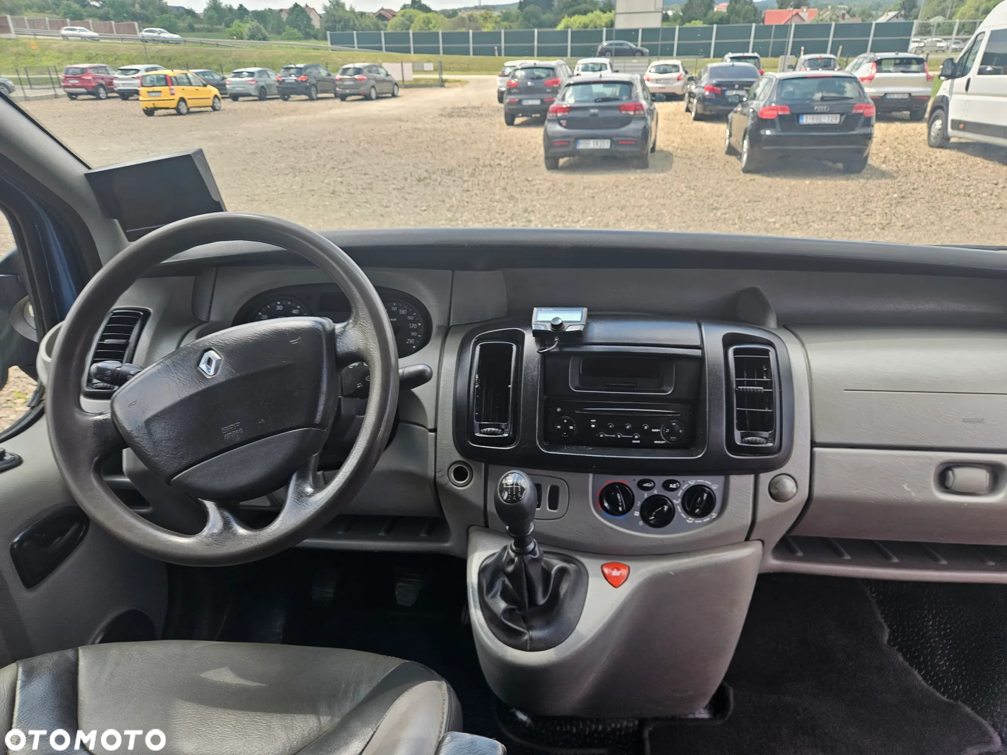 Renault TRAFIC - 7