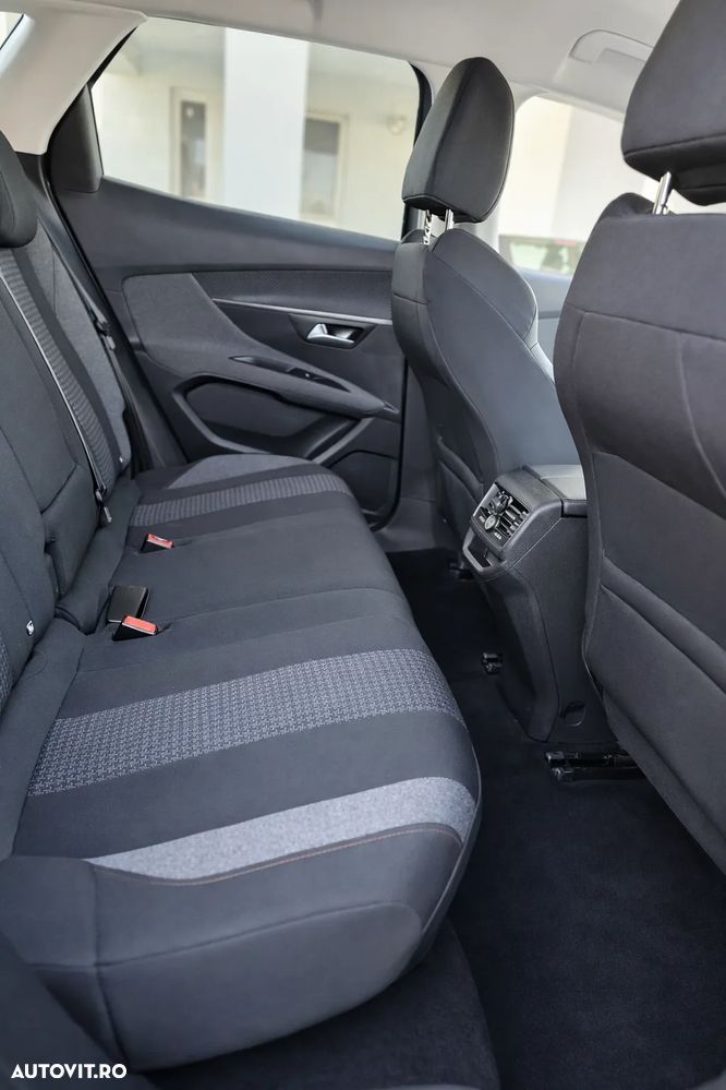 Peugeot 3008 BlueHDi 130 Stop & Start EAT8 Allure - 9