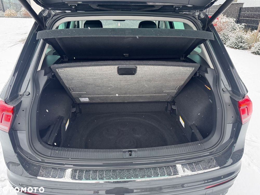 Volkswagen Tiguan 2.0 TDI SCR DSG IQ.DRIVE - 17