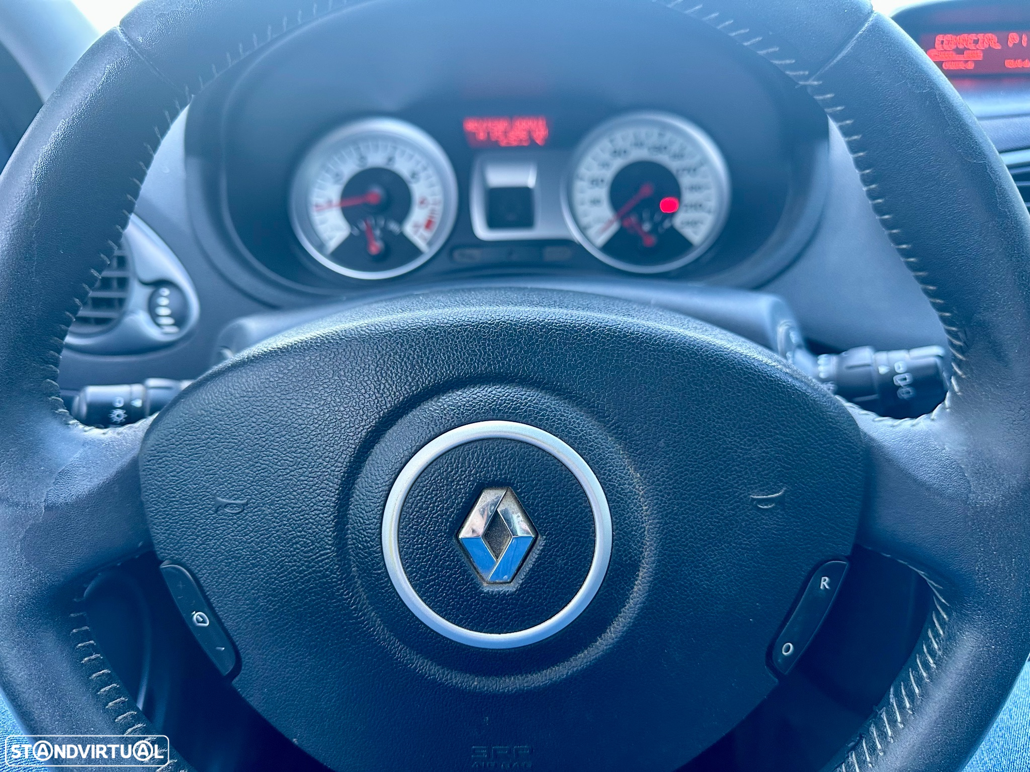Renault Clio 1.2 TCE Luxe - 11