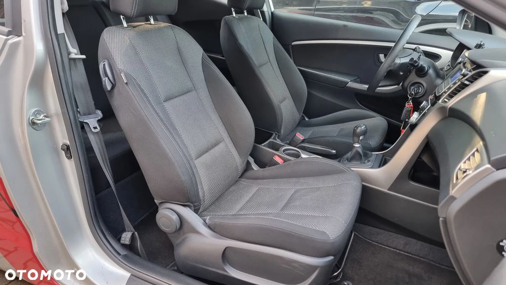 Hyundai i30 - 30