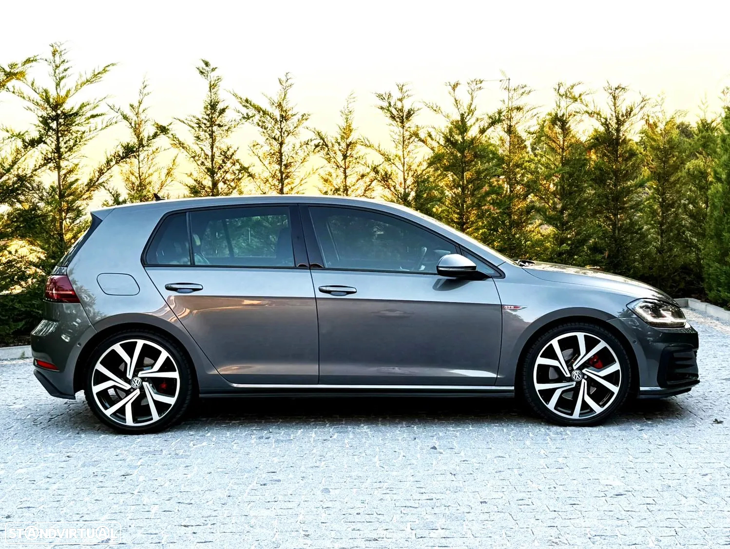 VW Golf 2.0 TDI GTD DSG - 5