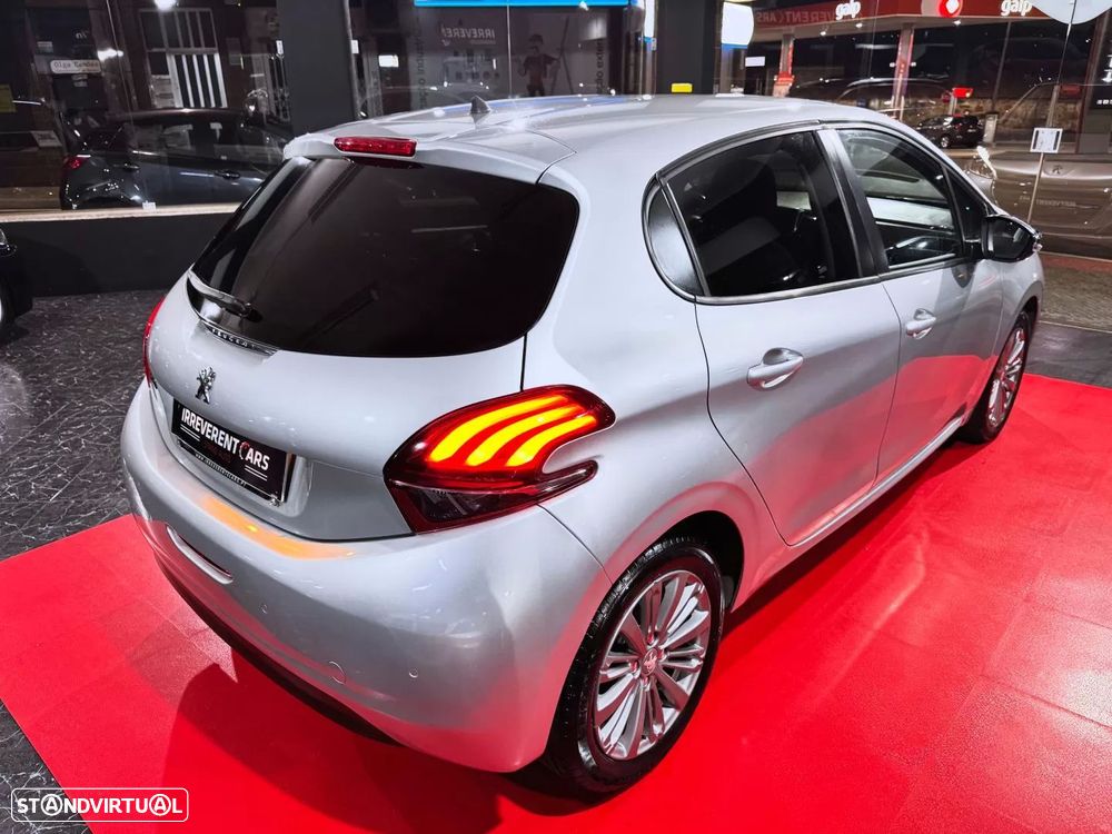 Peugeot 208 1.6 BlueHDi Style - 28