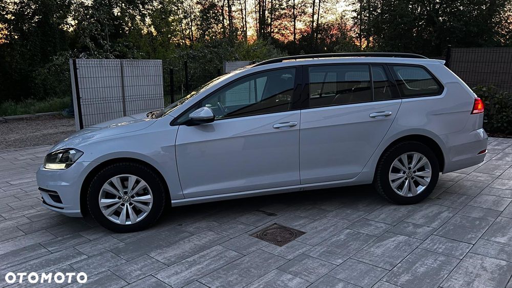 Volkswagen Golf 1.6 TDI BMT Comfortline - 4