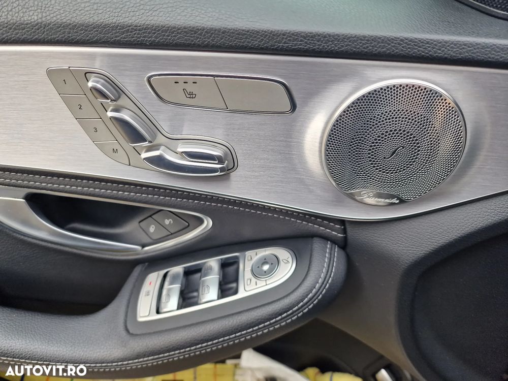 Mercedes-Benz C 250 (BlueTEC) d 4Matic 7G-TRONIC Avantgarde - 24
