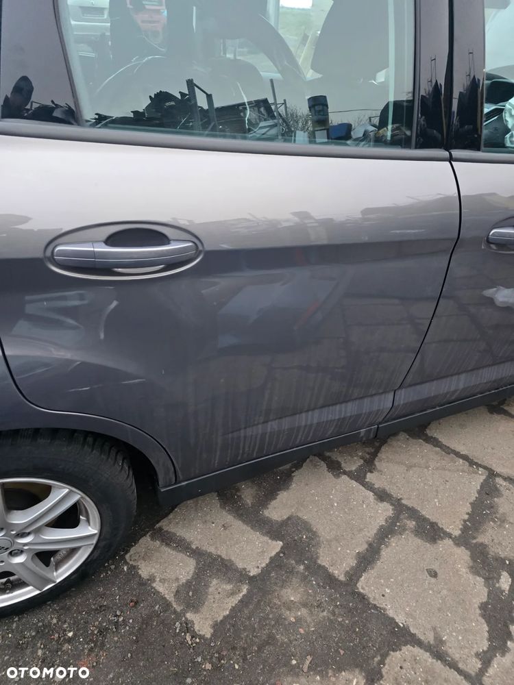 Drzwi prawy tył ford c-max mk2 w kolorze VA - 1