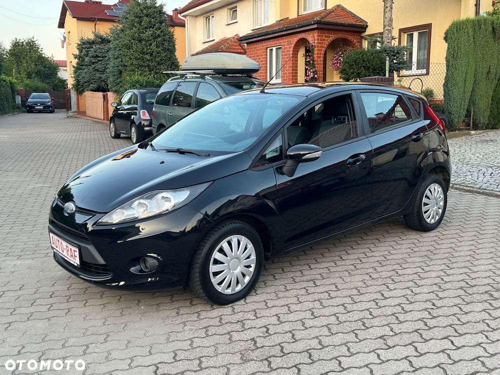 Ford Fiesta 1.25 Ambiente - 2