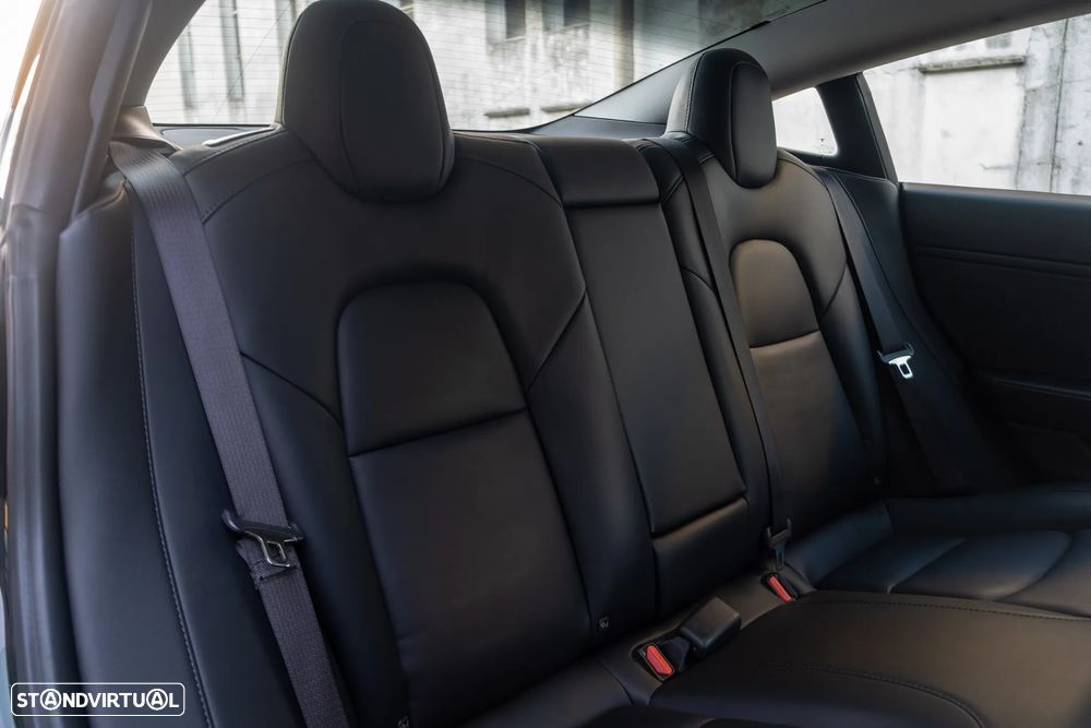 Tesla Model 3 Performance Dual Motor AWD - 38