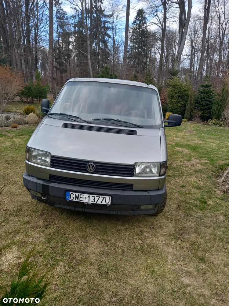 Volkswagen Multivan - 2