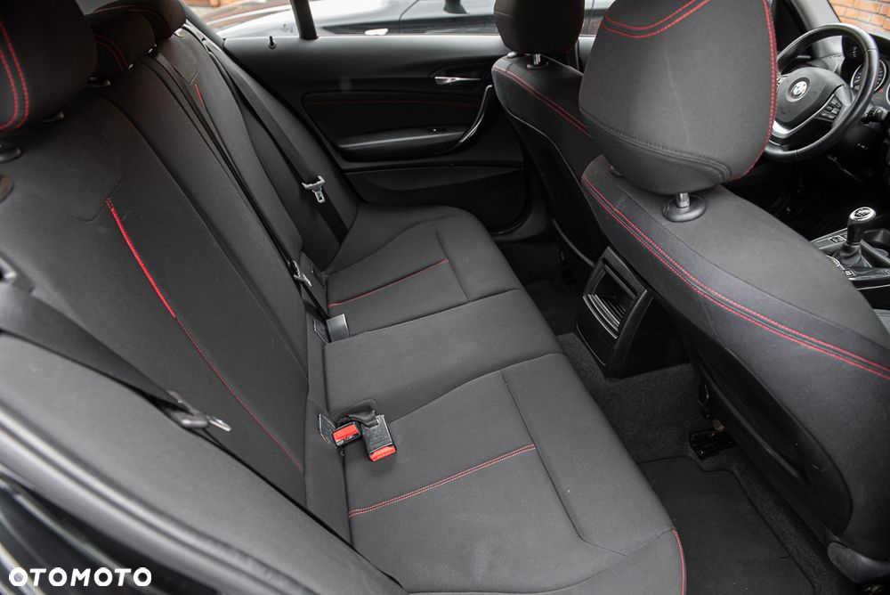 BMW Seria 1 116d Sport Line - 12