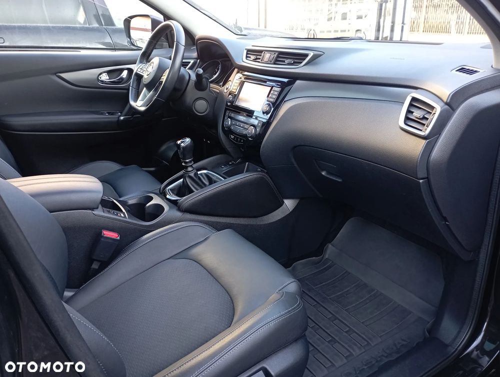 Nissan Qashqai - 10