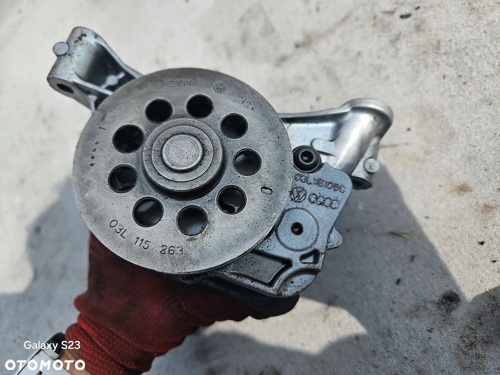 Pompa oleju olejowa VW Audi Seat Skoda 1,6 TDI 03L115105C - 3