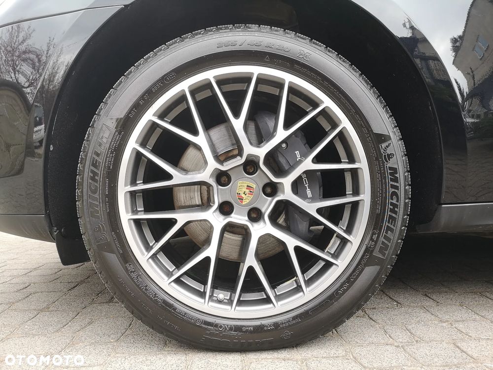 Porsche Macan T - 37