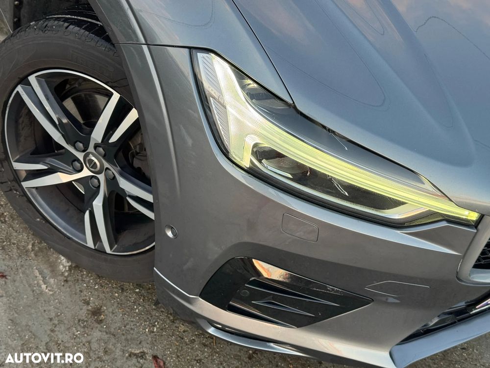 Volvo XC 60 T5 AWD Geartronic RDesign - 36