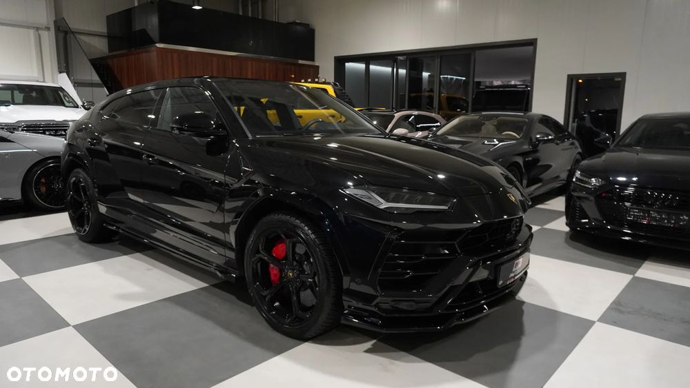 Lamborghini Urus - 14