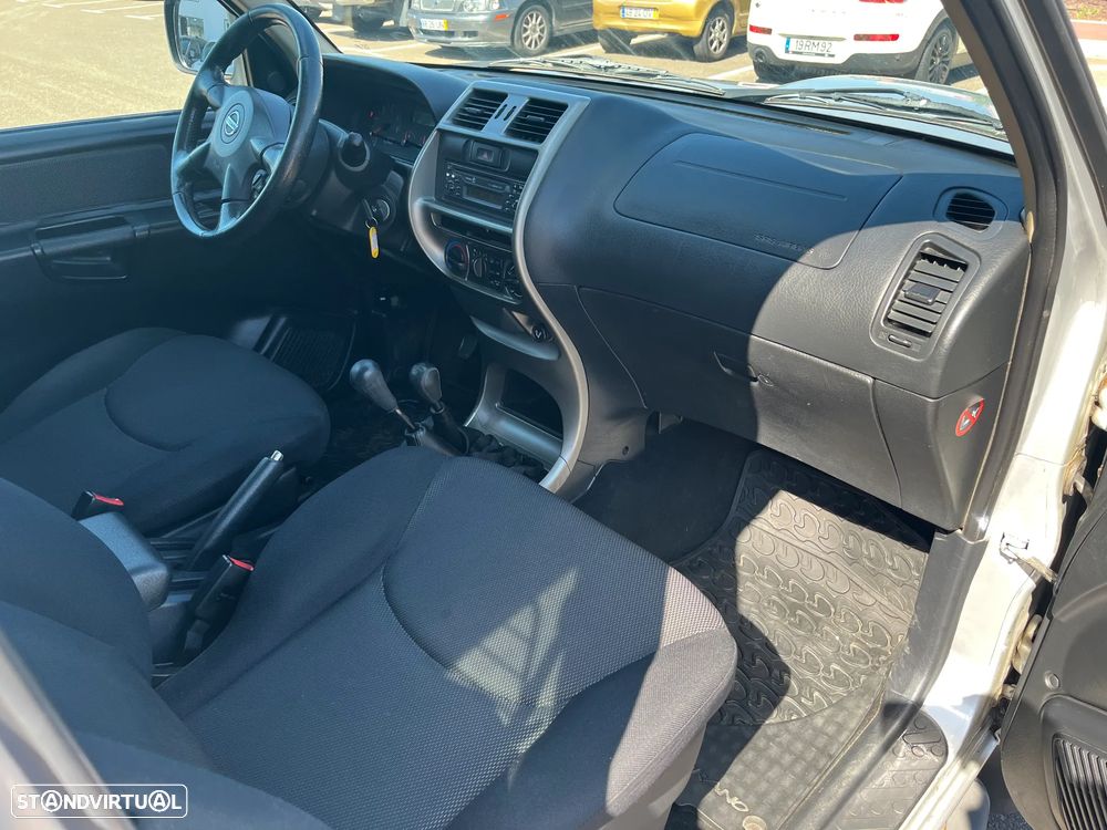 Nissan Terrano II Van 3.0 198 000 kms - 14