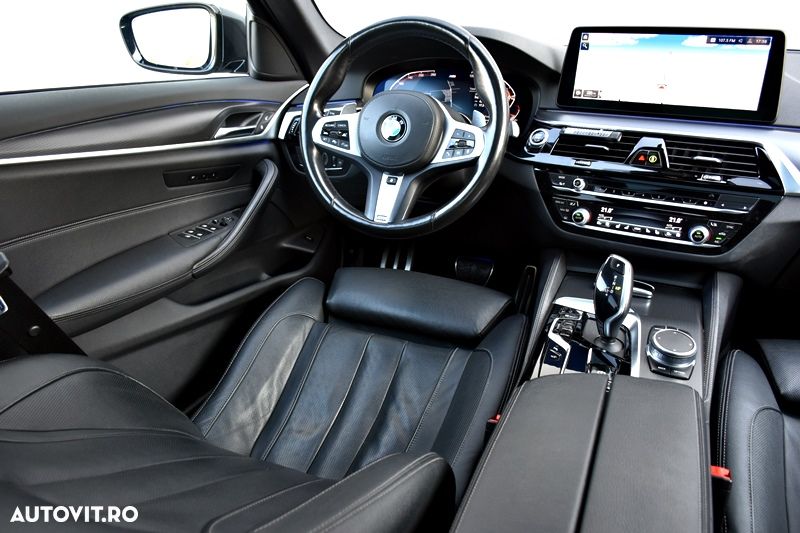 BMW Seria 5 520i AT MHEV - 23