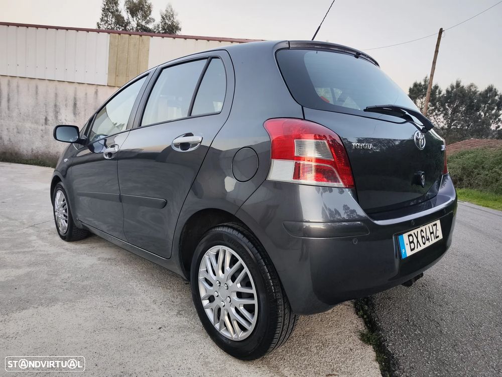 Toyota Yaris 1.33 VVT-i High Pack+NAVI MM - 7