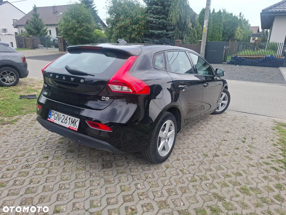 Volvo V40 D2 - 4