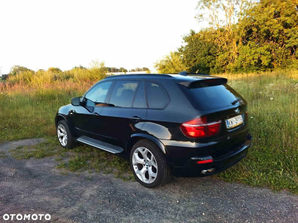 BMW X5 xDrive48i - 9