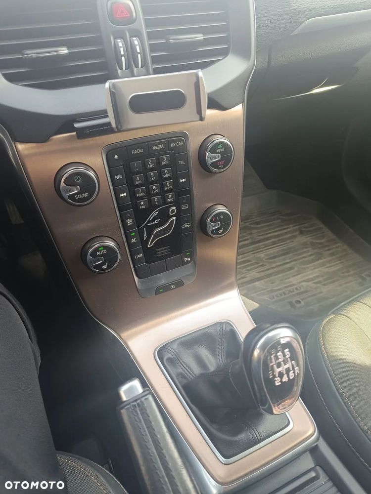 Volvo V40 Cross Country D3 - 10