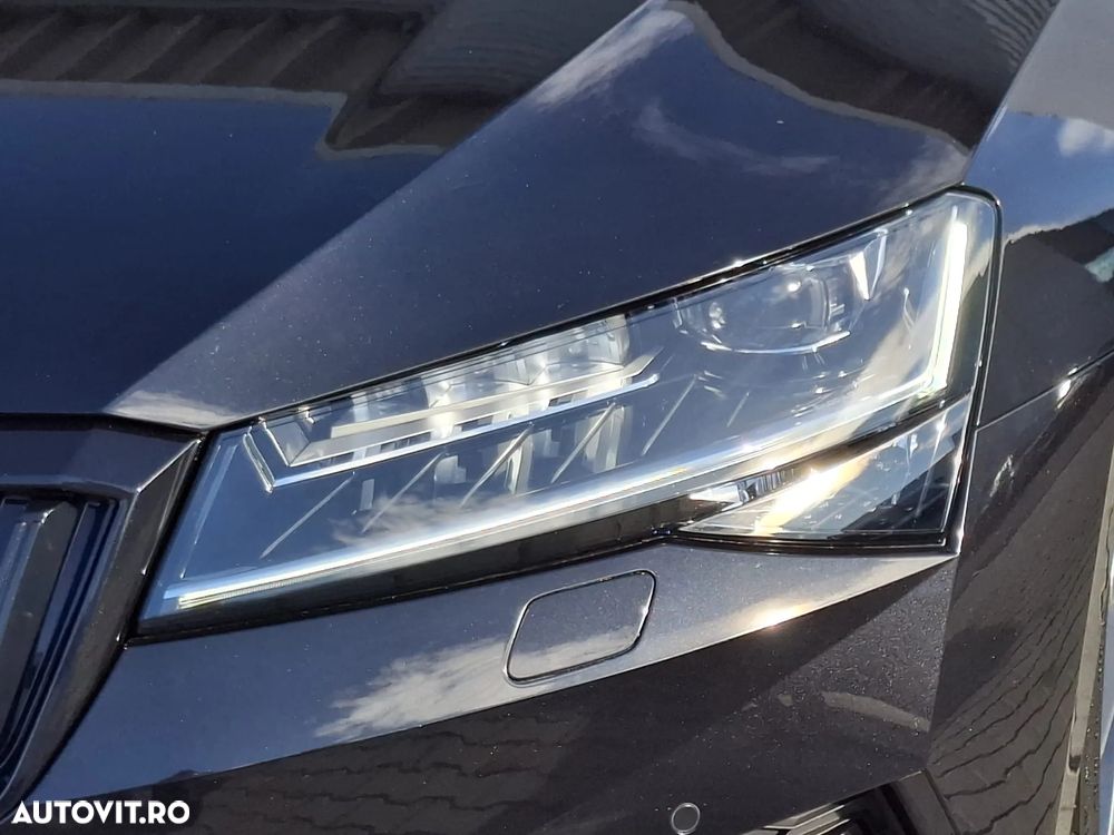 Skoda Superb 2.0 TSI 4X4 DSG Sportline - 6