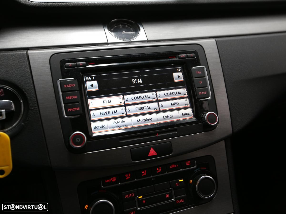 VW Passat Variant 2.0 TDi Confortline - 8