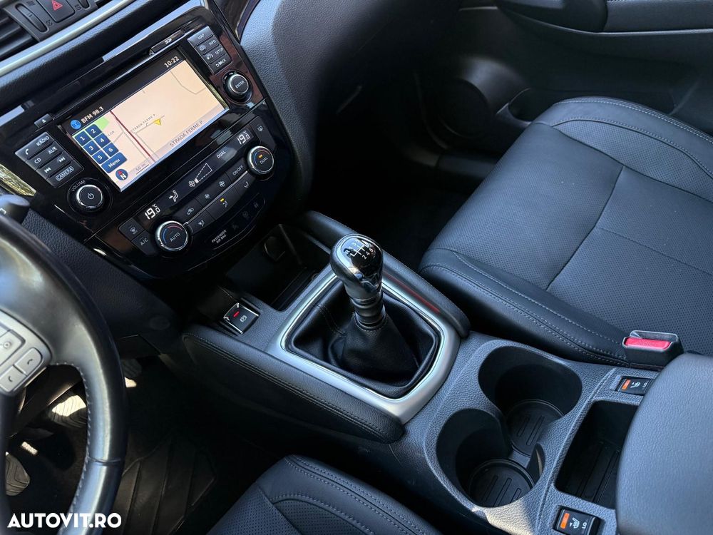 Nissan Qashqai 1.6 DCI TEKNA+ - 9