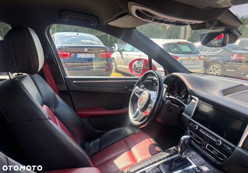 Porsche Macan - 12