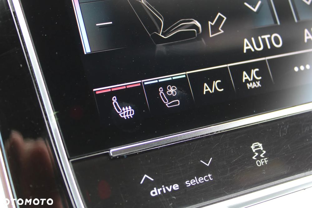 Audi Q8 50 TDI mHEV Quattro Tiptronic - 31