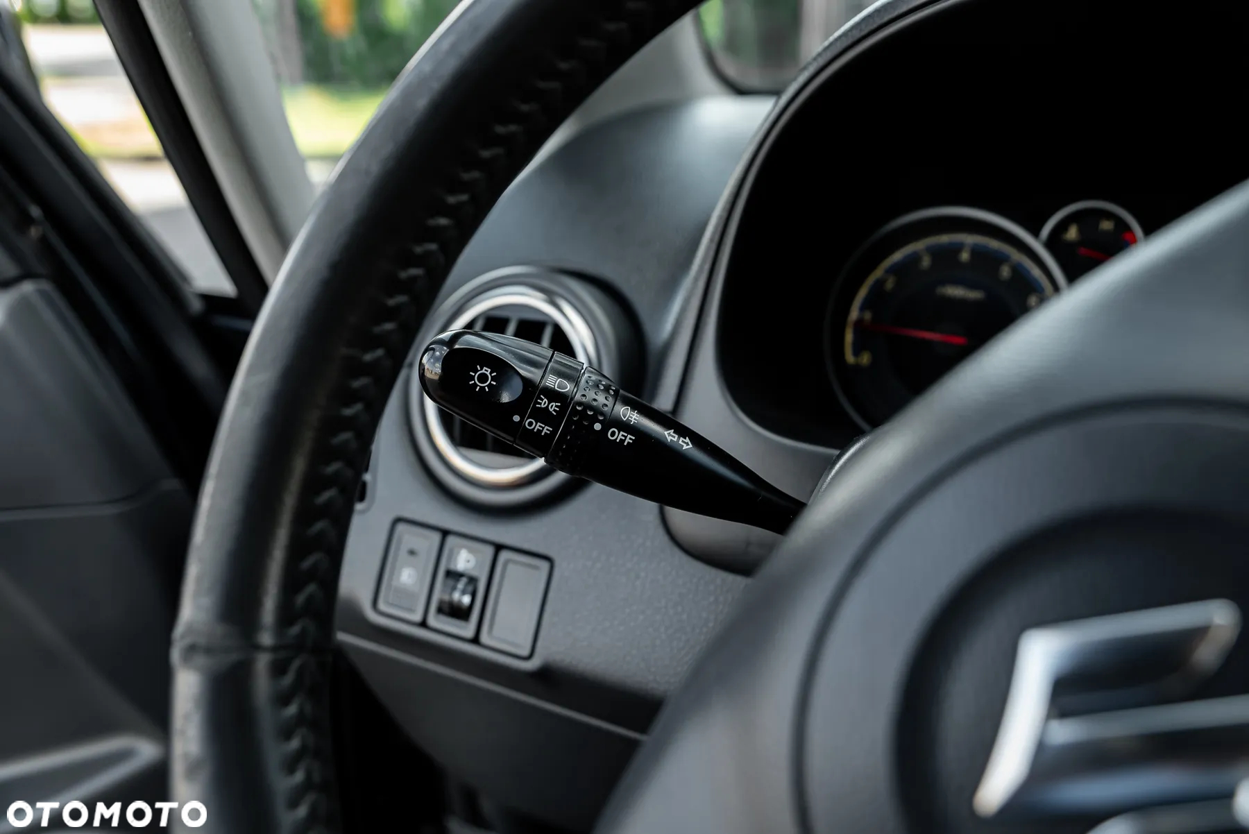 Suzuki SX4 1.6 Premium - 32