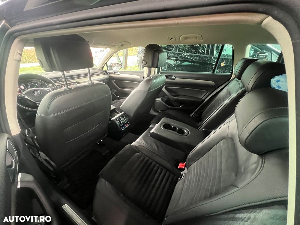 Volkswagen Passat Variant 2.0 TDI SCR DSG Highline - 4
