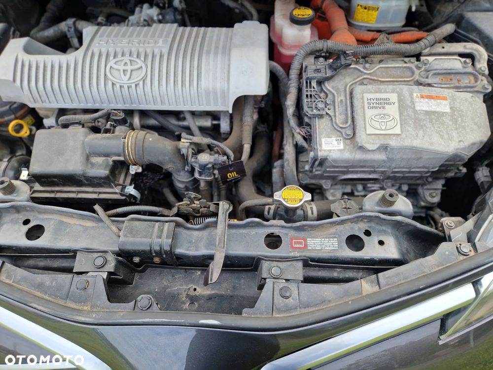 Toyota Yaris Hybrid 100 Premium - 6