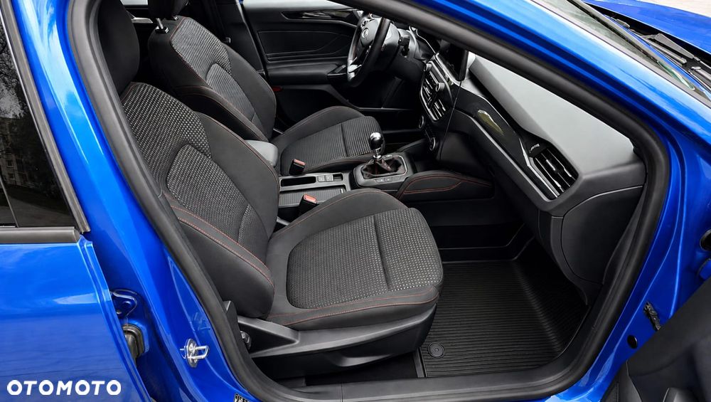 Ford Focus 1.0 EcoBoost mHEV ST-Line X - 7